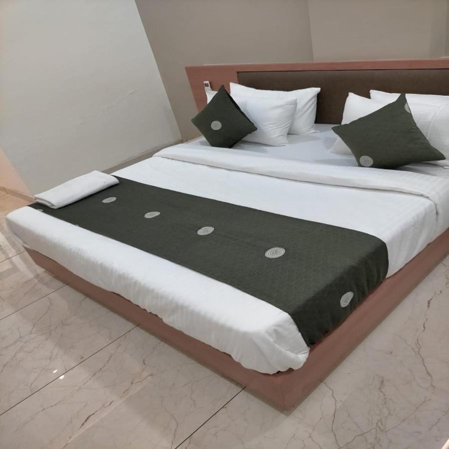 Hotel Fountain Fun Patan  Ngoại thất bức ảnh